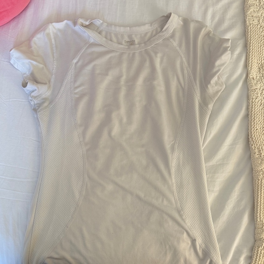 Danskin Now Women's Gray Short Sleeve Tee